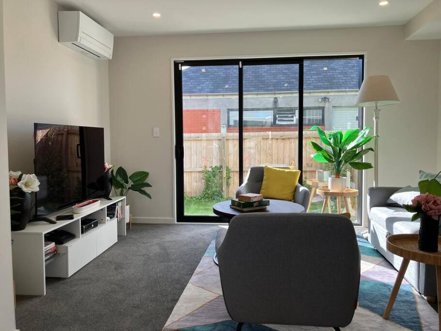 כרייסטצ'רץ' 2-Bedroom Ensuite, Close To City, Comfortable, Accessible With Own Parking מראה חיצוני תמונה