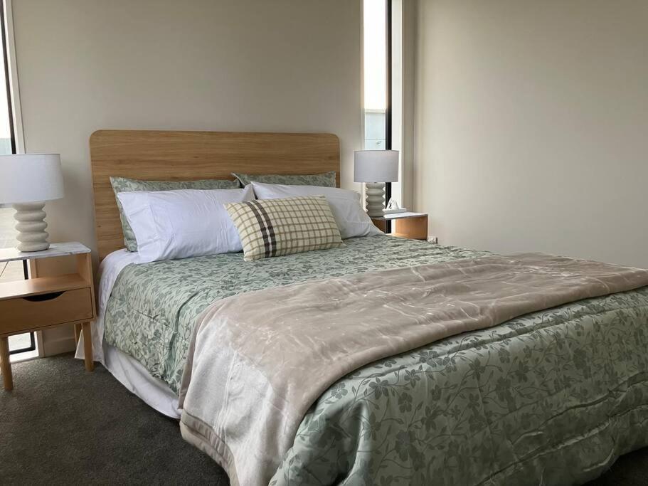 כרייסטצ'רץ' 2-Bedroom Ensuite, Close To City, Comfortable, Accessible With Own Parking מראה חיצוני תמונה